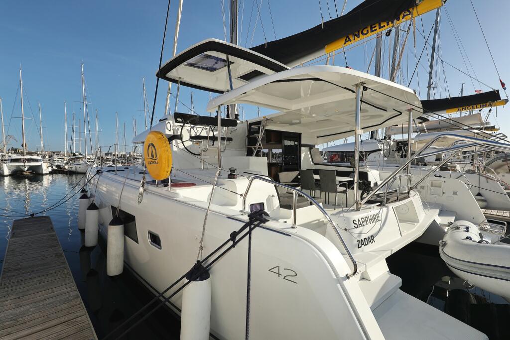 Catamaran 