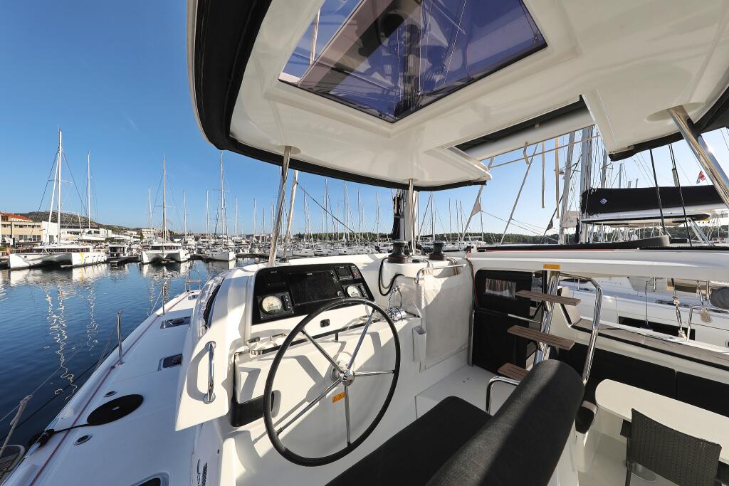 Catamaran 