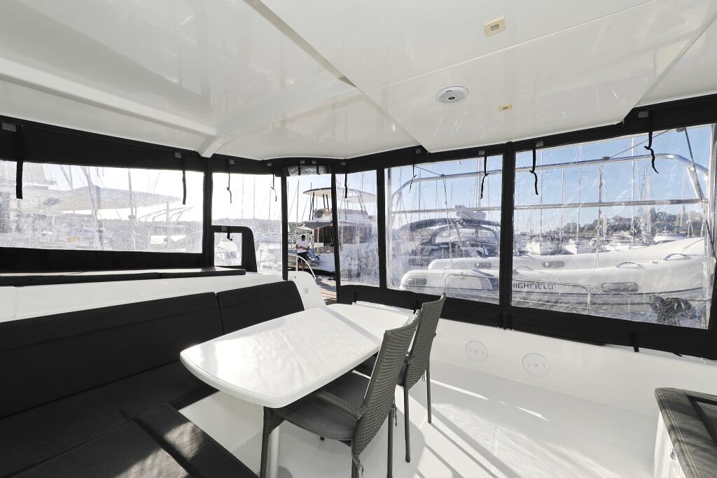 Catamaran 