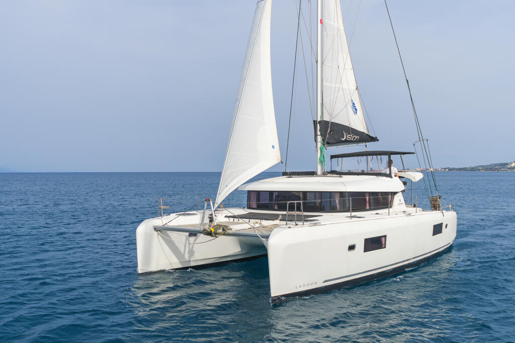 Catamaran 