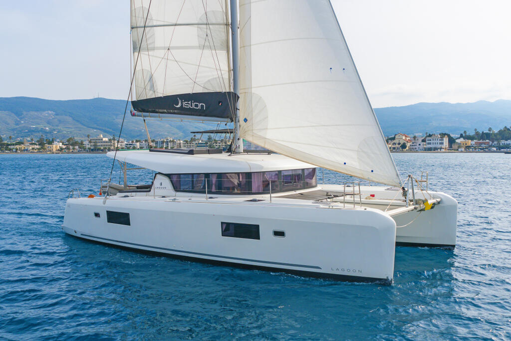 Catamaran 