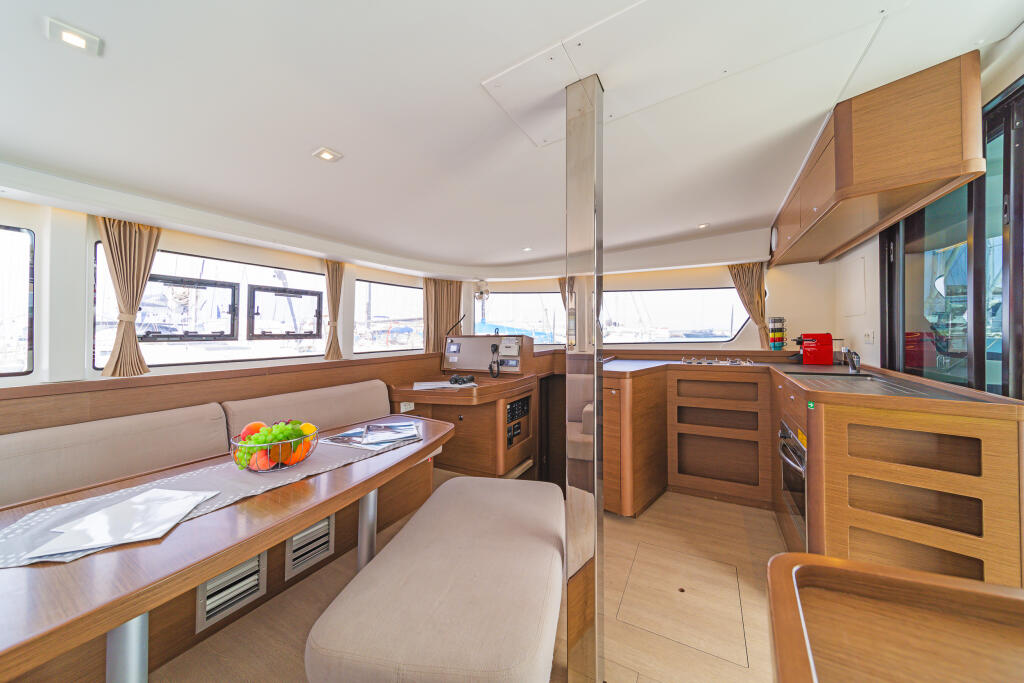 Catamaran 
