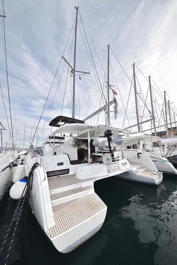 Catamaran 