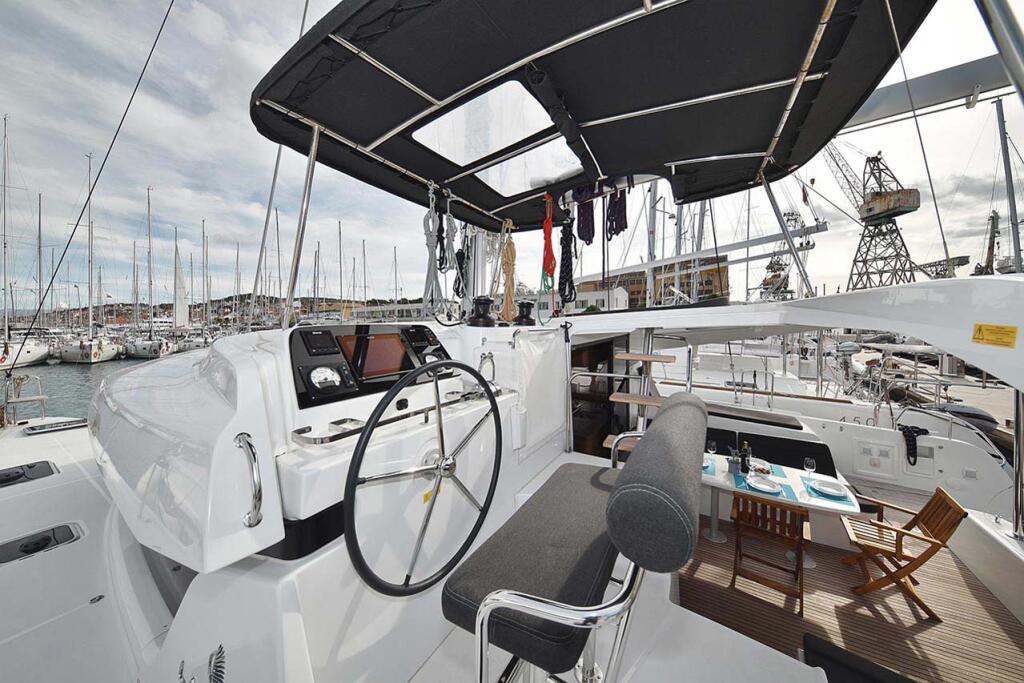 Catamaran 