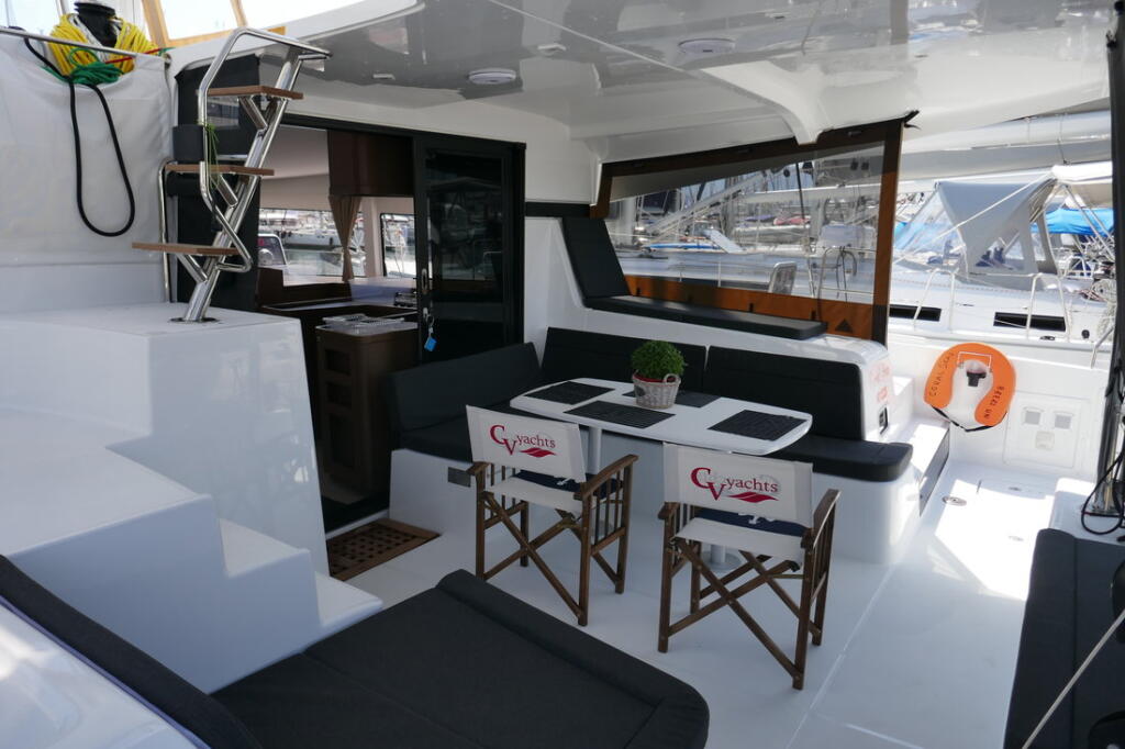 Catamaran 