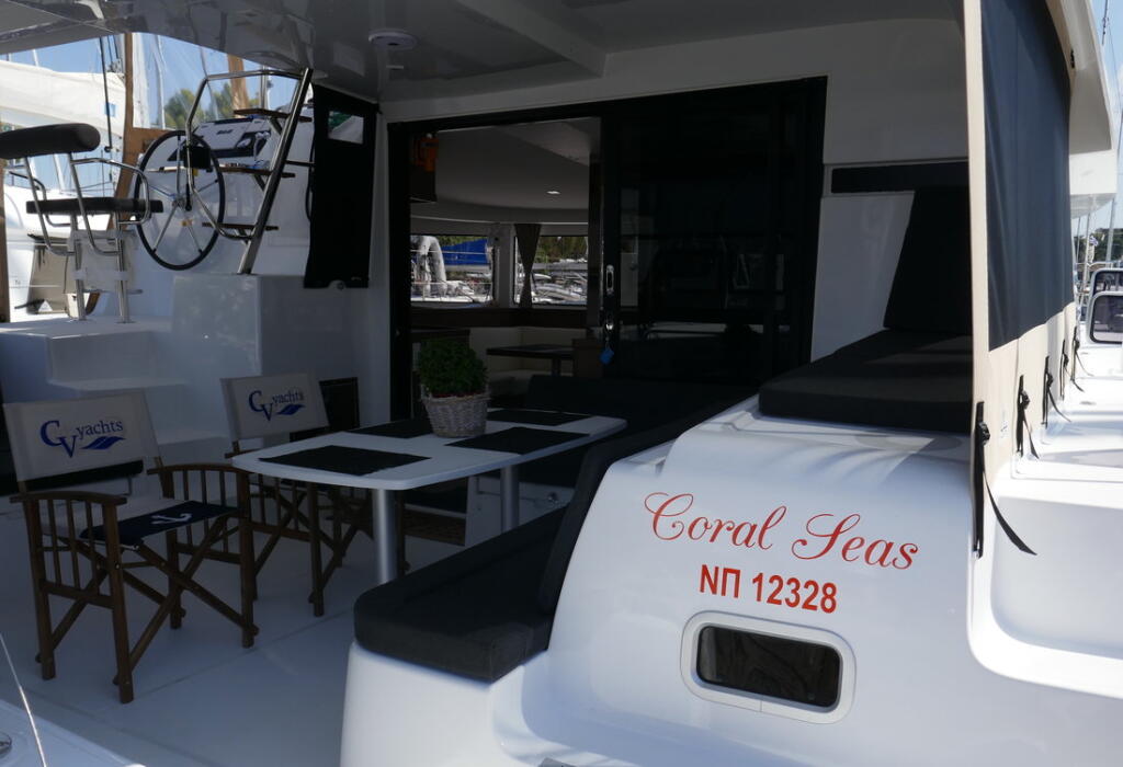 Catamaran 