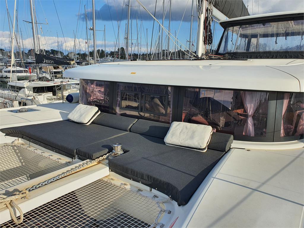 Catamaran 