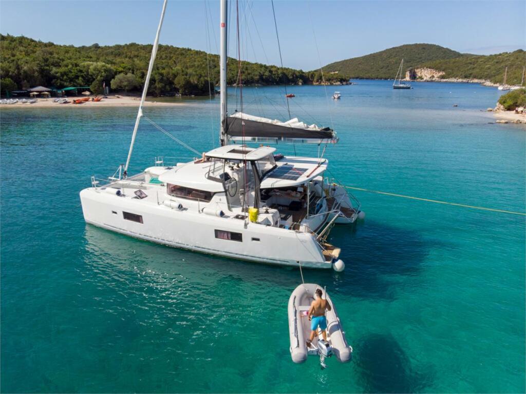 Catamaran 
