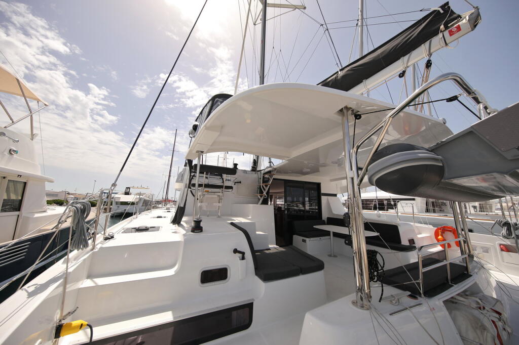 Catamaran 
