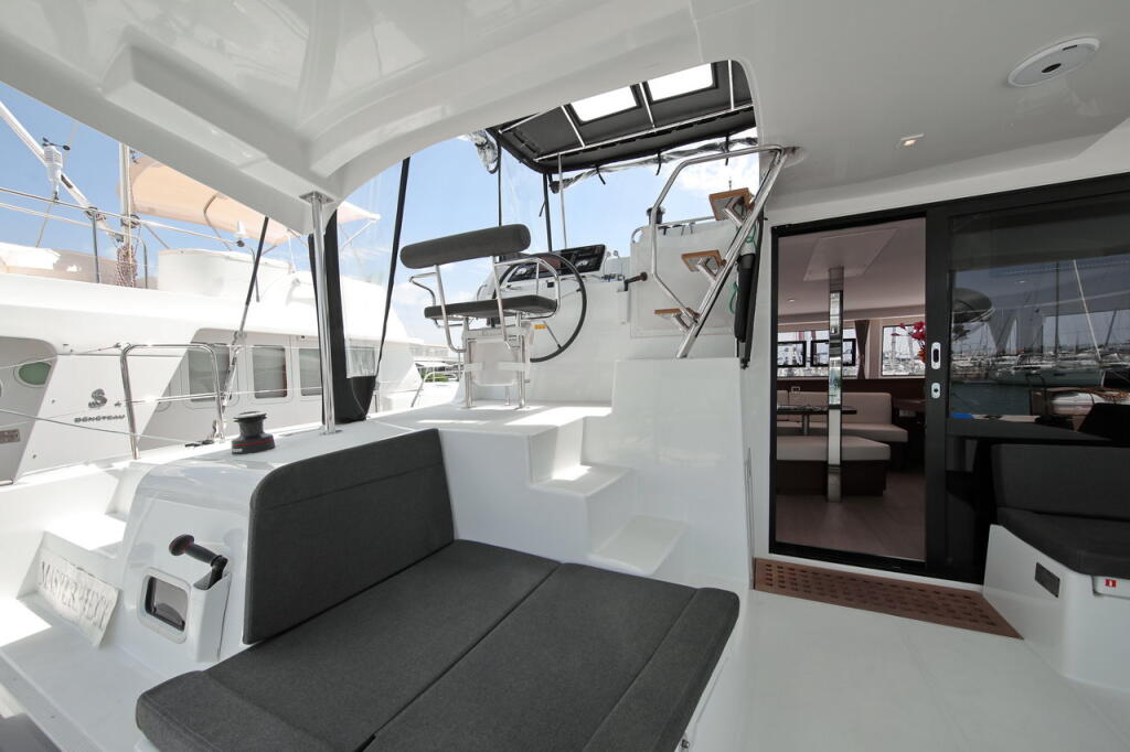 Catamaran 