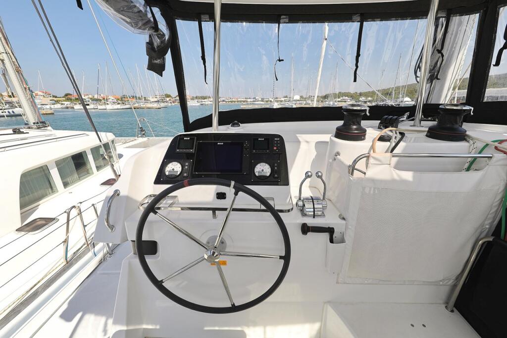 Catamaran 