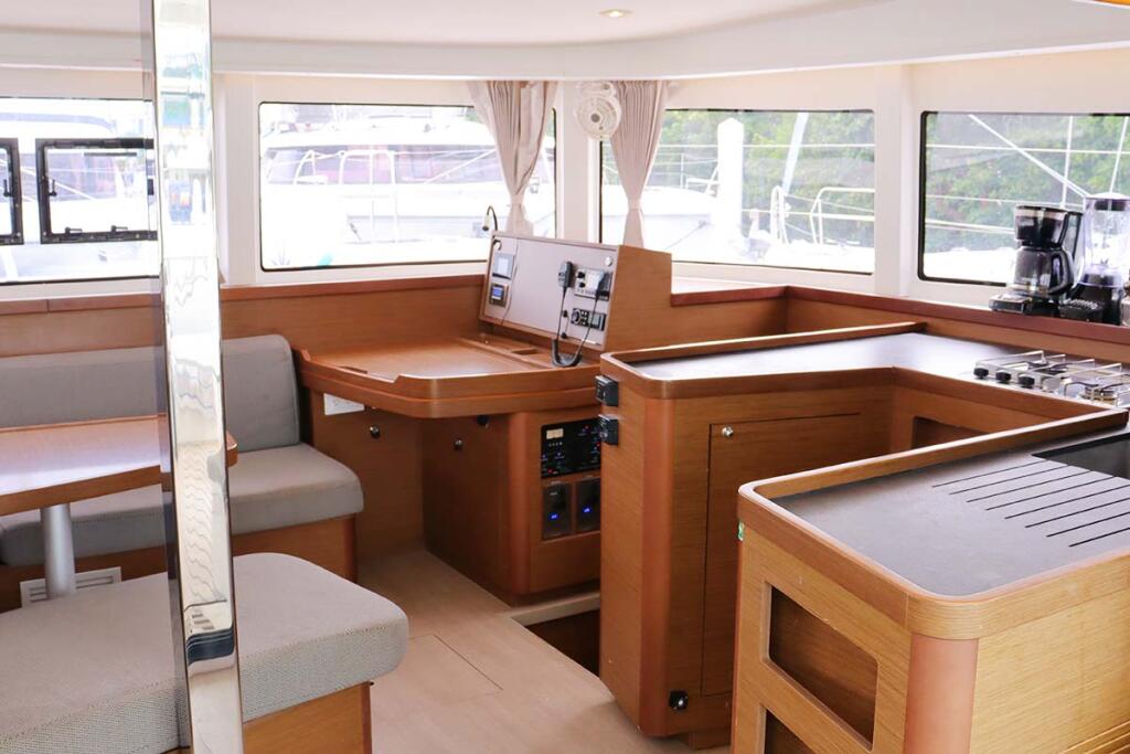 Catamaran 