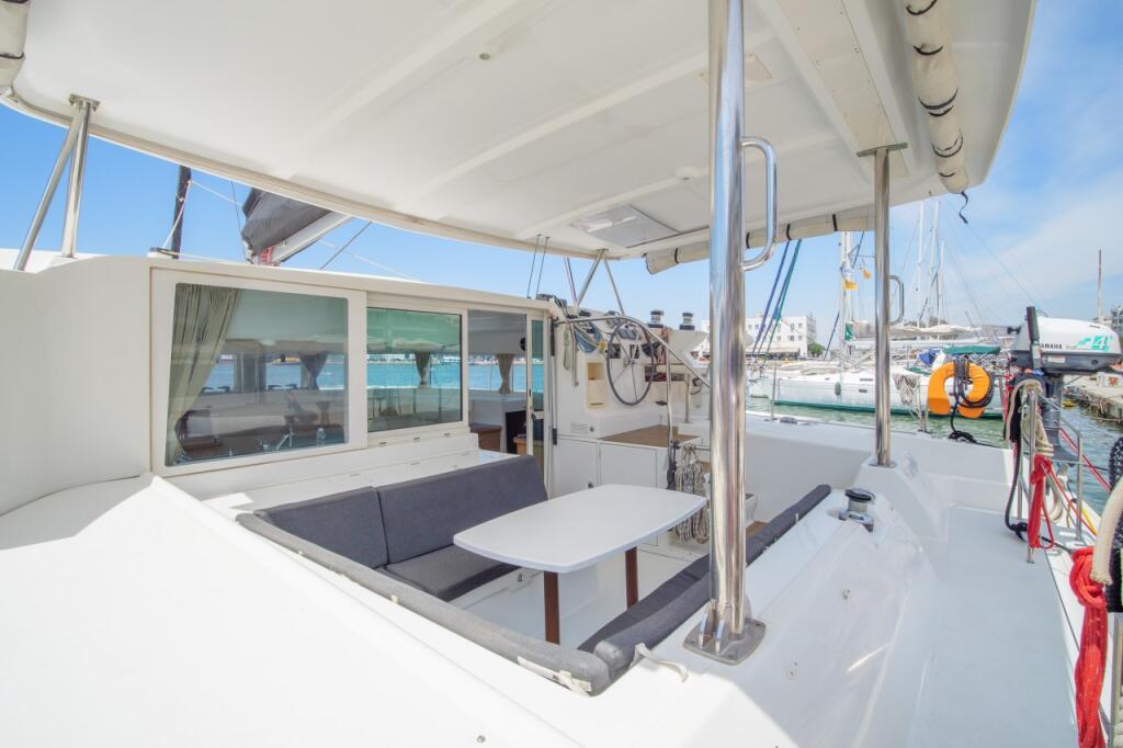 Catamaran 