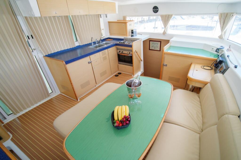 Catamaran 