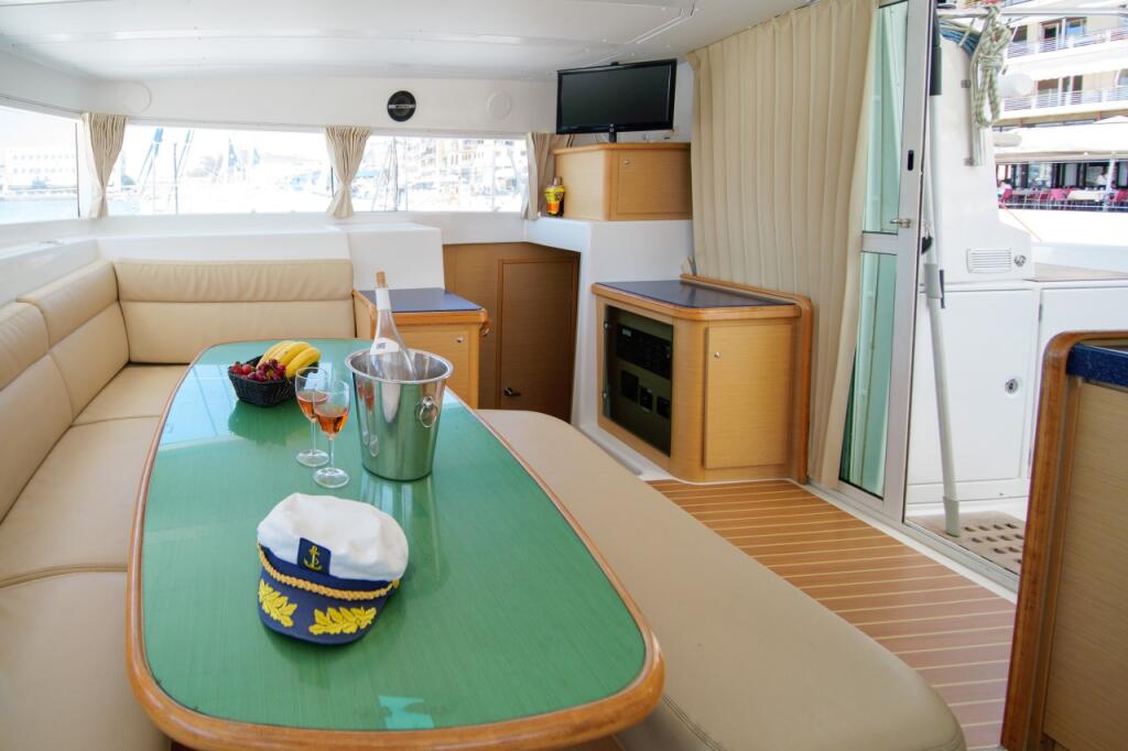 Catamaran 
