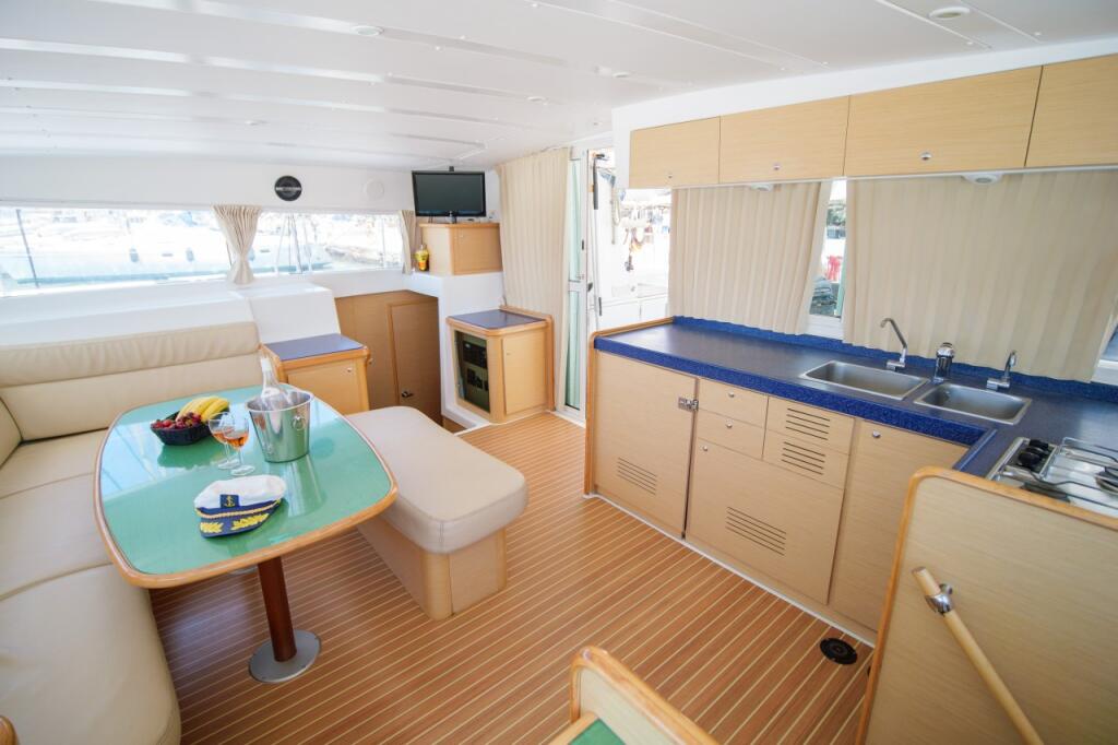 Catamaran 
