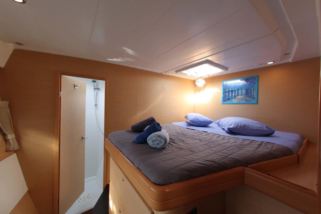 Catamaran 