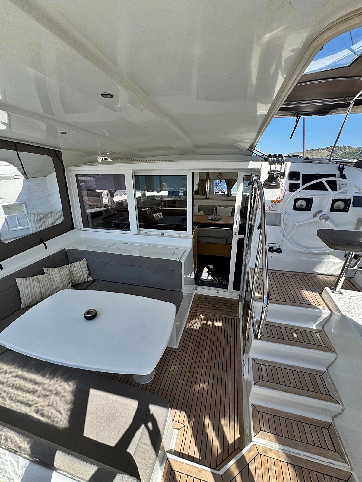 Catamaran 