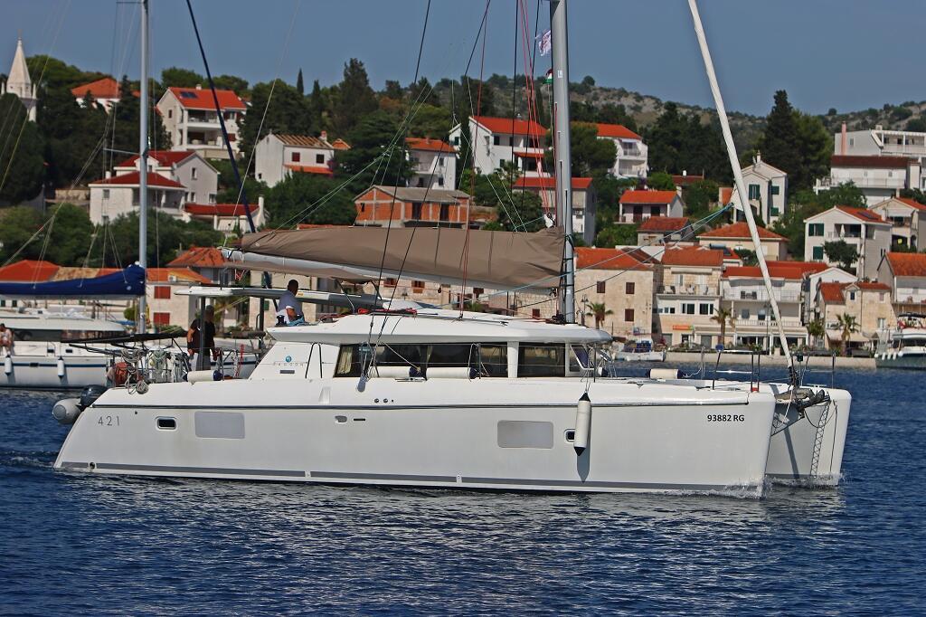Catamaran 