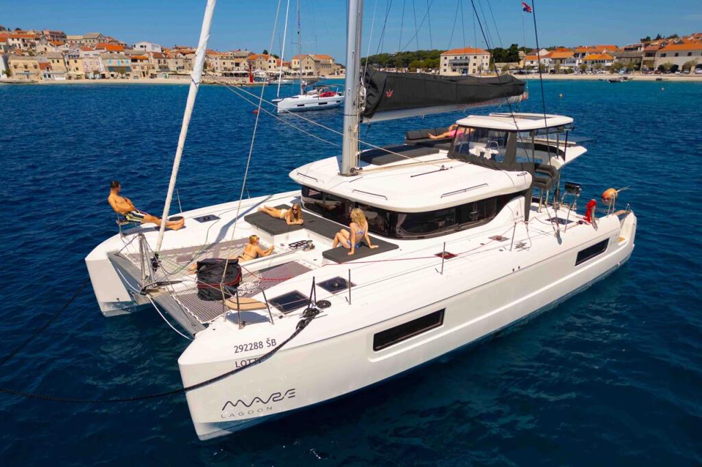 Catamaran 