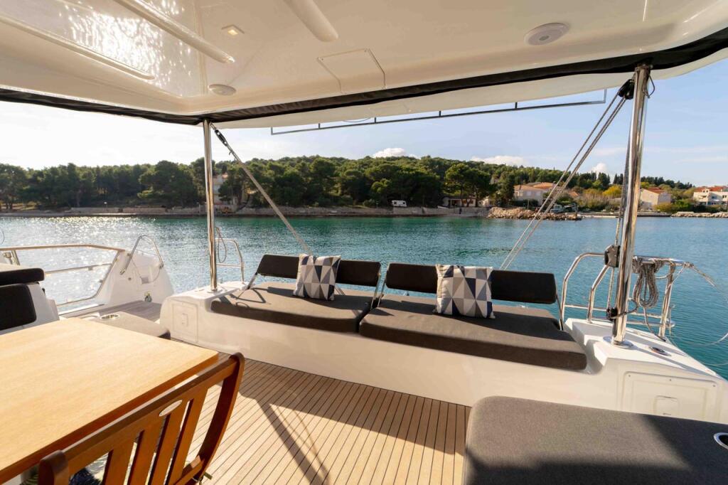 Catamaran 