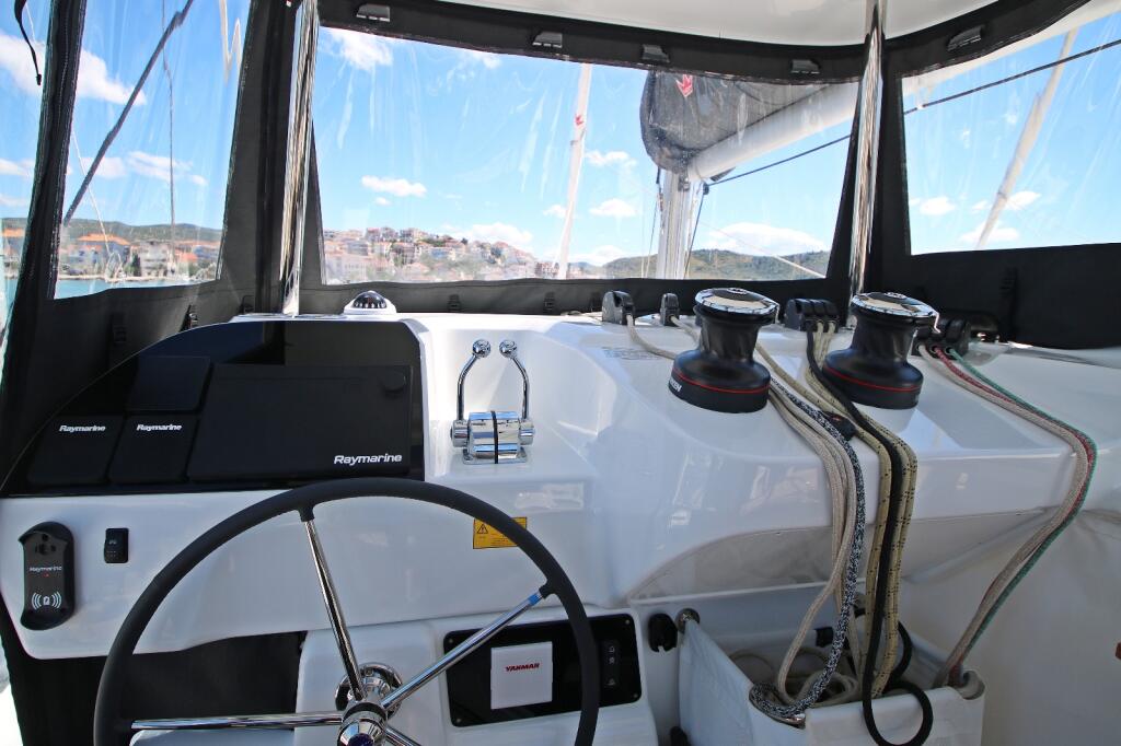 Catamaran 