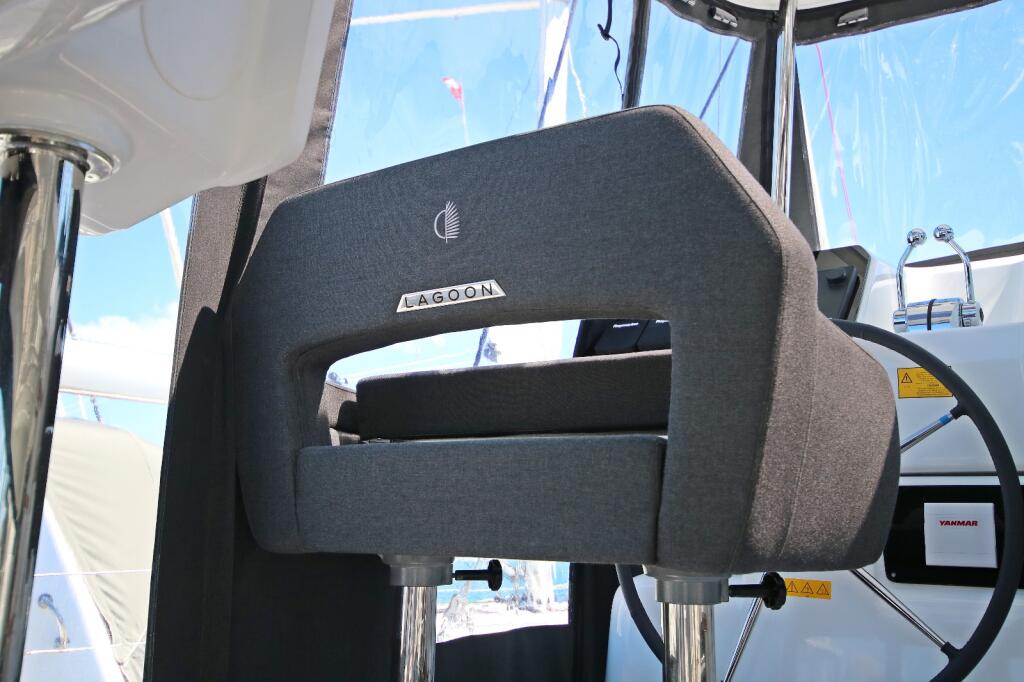 Catamaran 