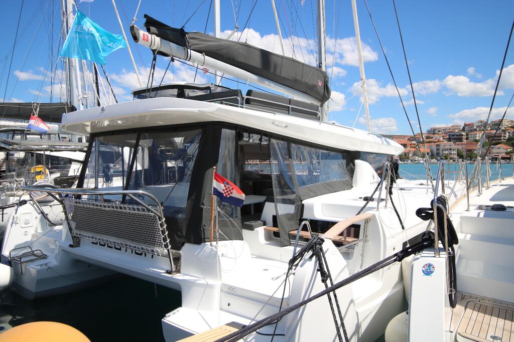 Catamaran 