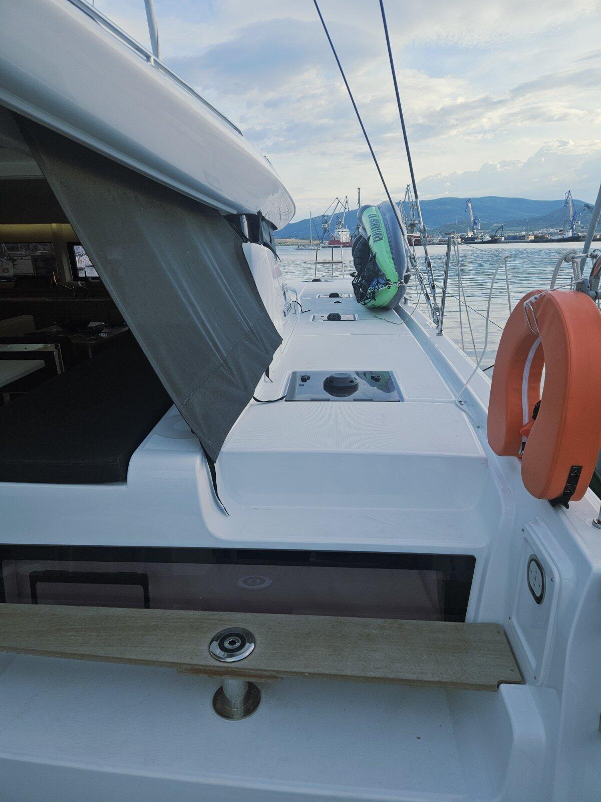 Catamaran 