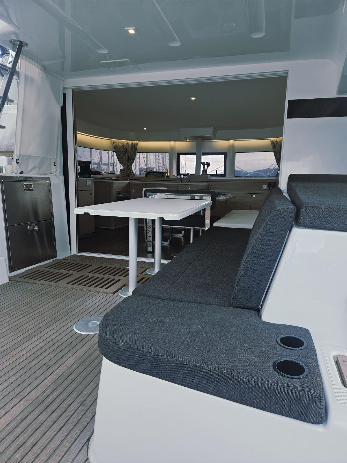 Catamaran 