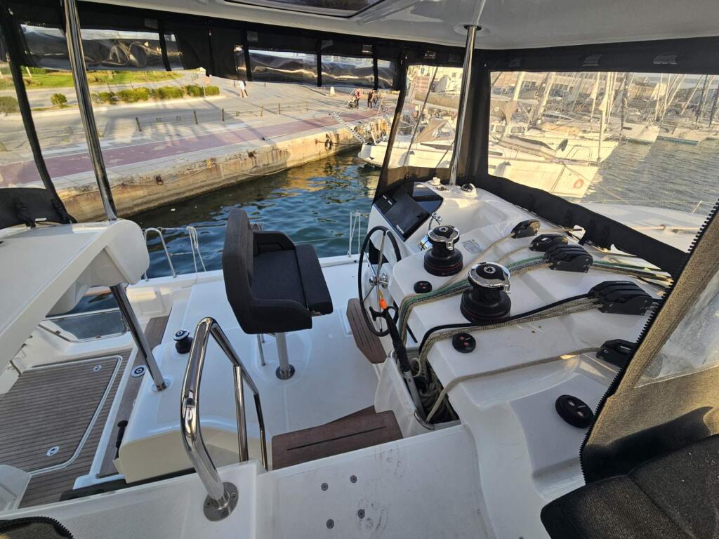 Catamaran 