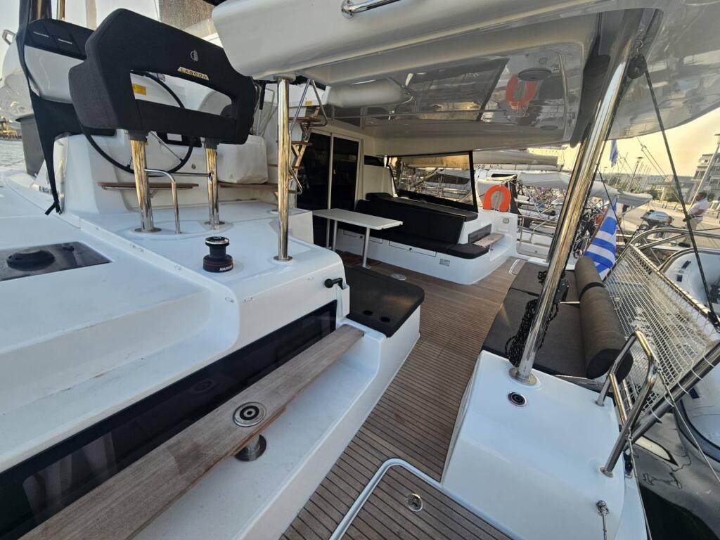 Catamaran 