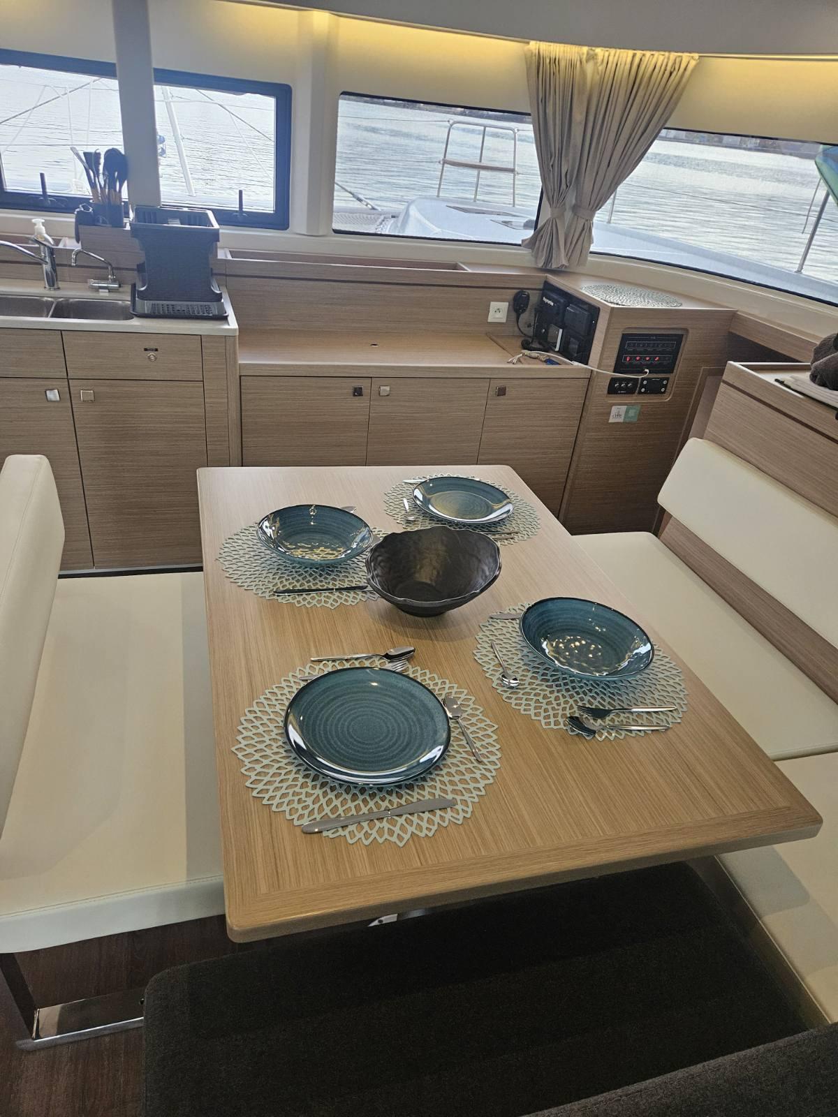 Catamaran 