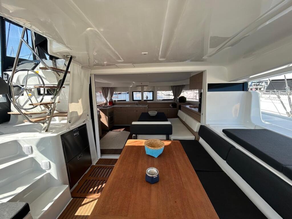 Catamaran 