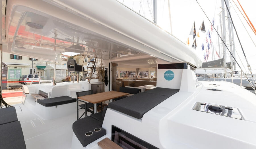 Catamaran 