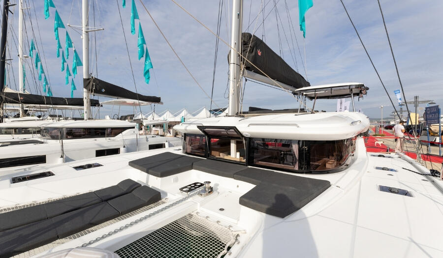 Catamaran 