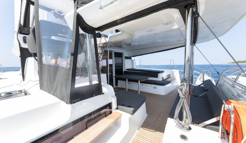 Catamaran 