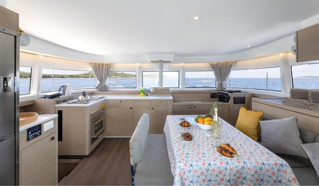 Catamaran 