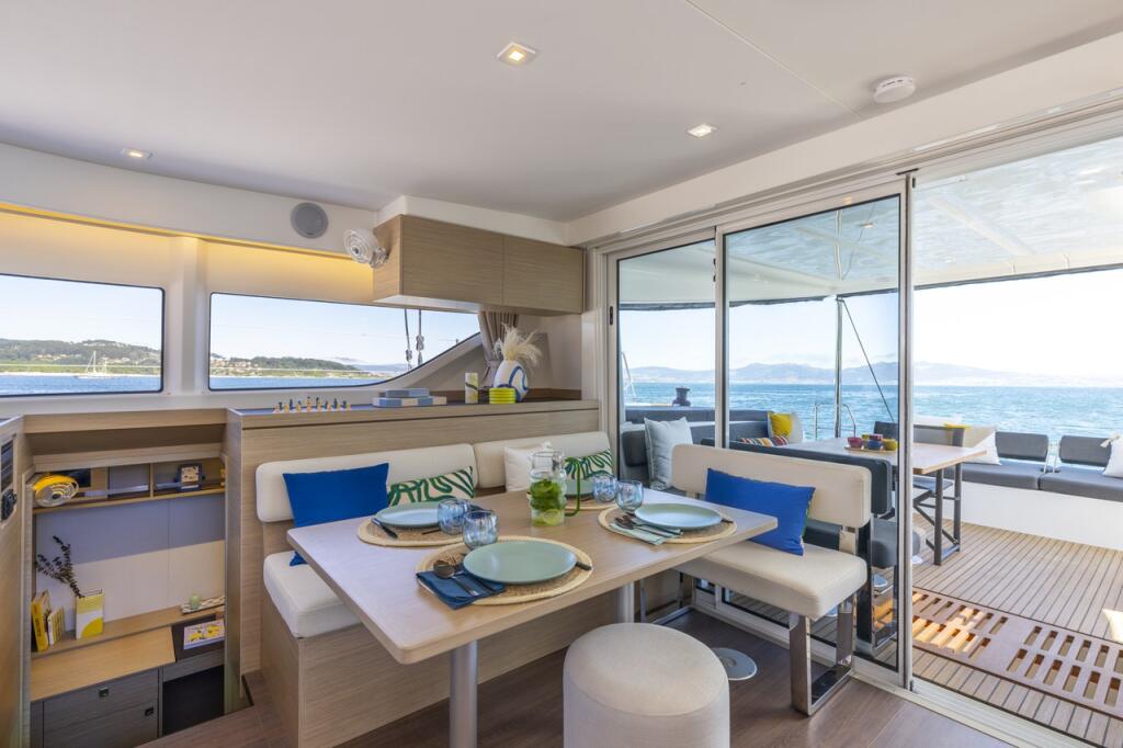 Catamaran 