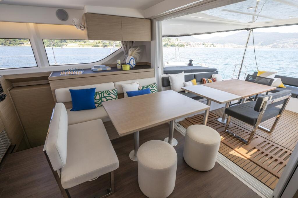 Catamaran 