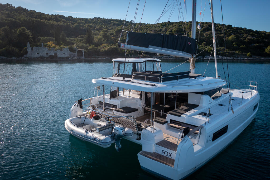 Catamaran 