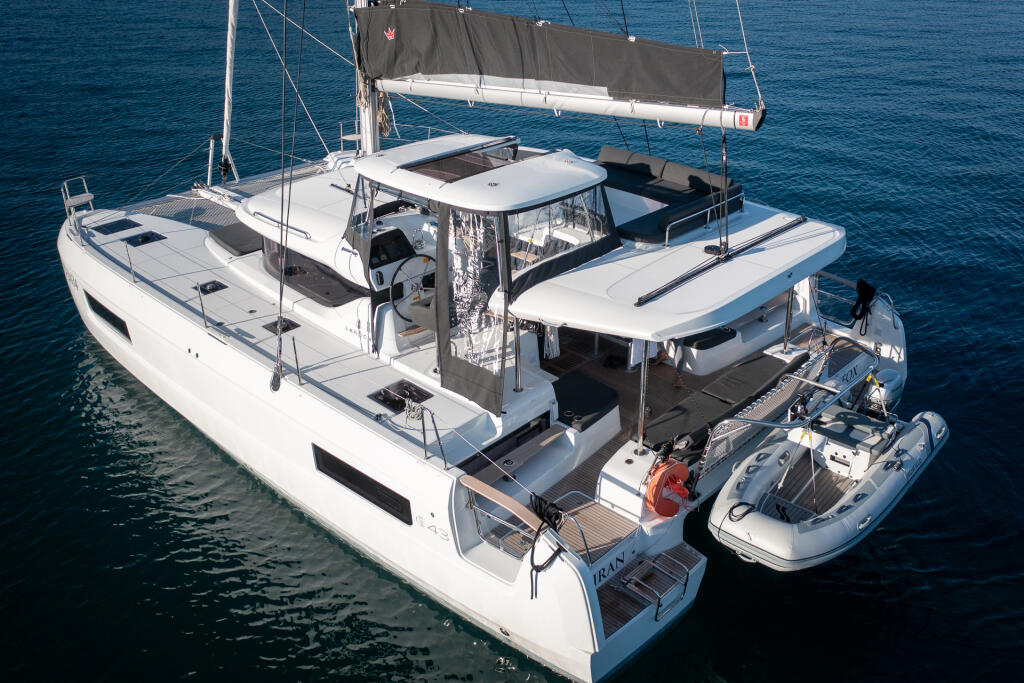 Catamaran 