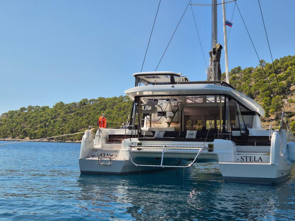 Catamaran 