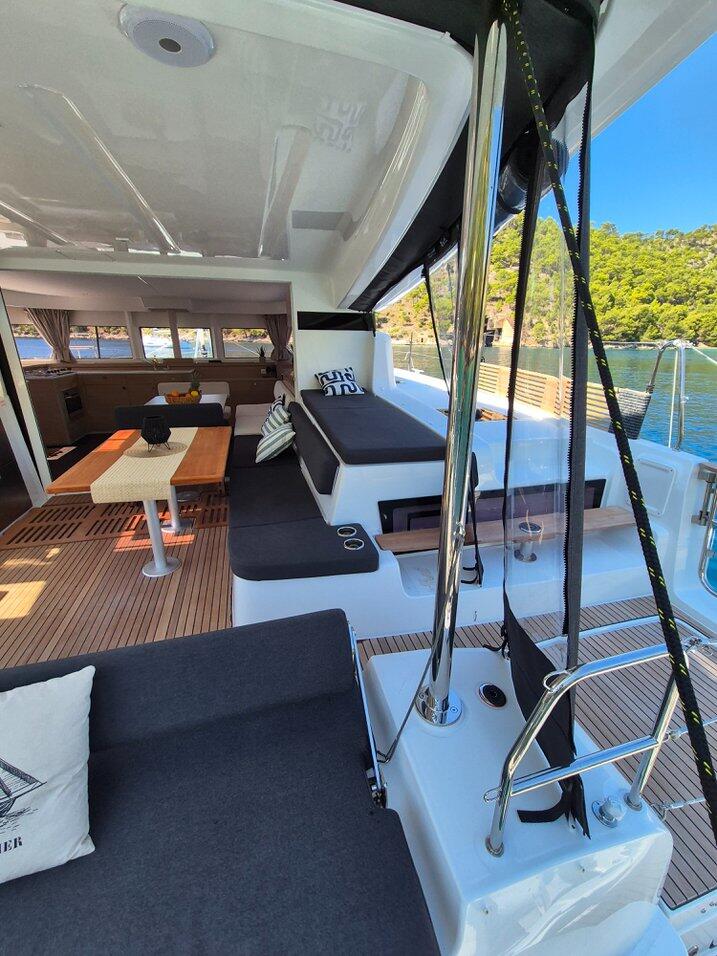 Catamaran 