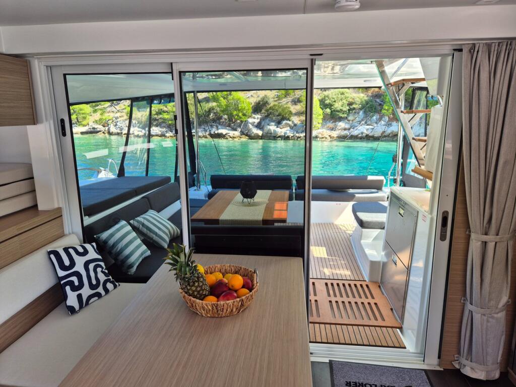 Catamaran 