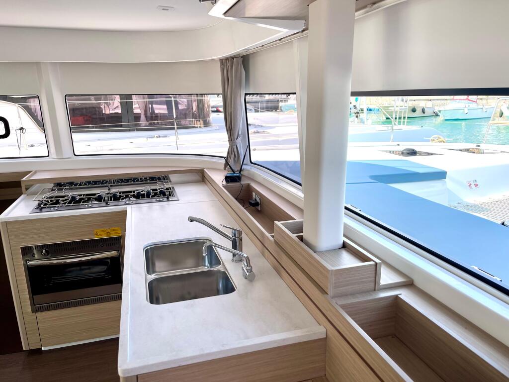 Catamaran 