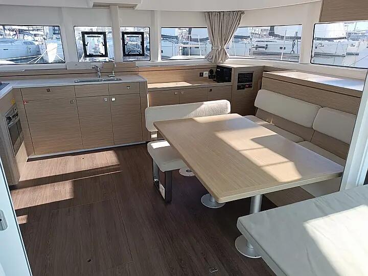 Catamaran 