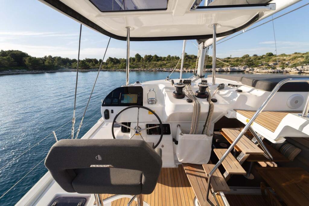 Catamaran 