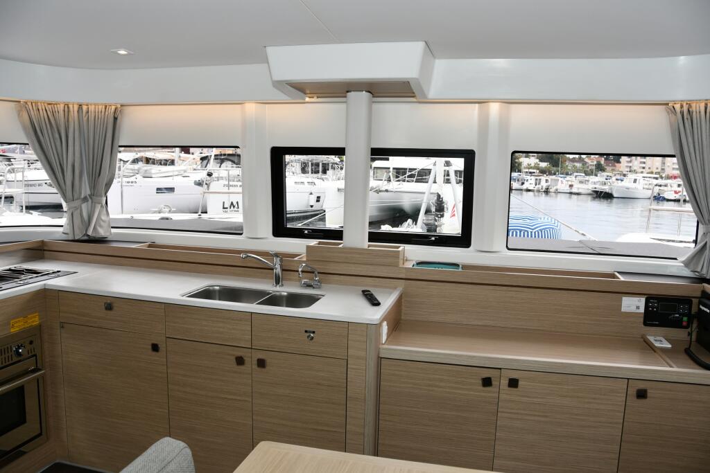 Catamaran 