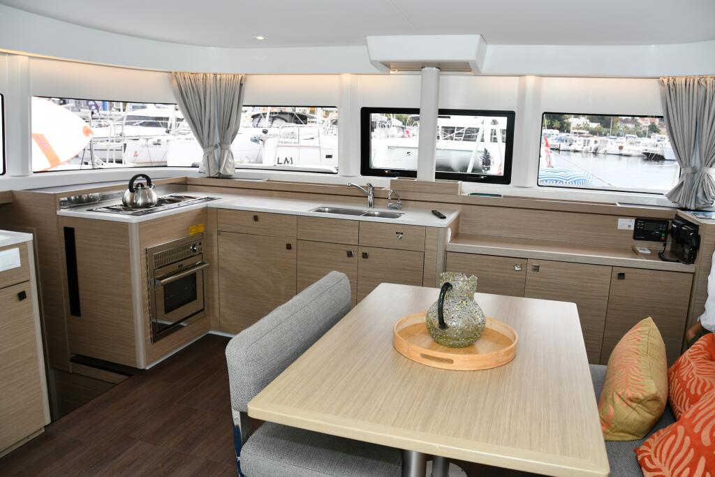 Catamaran 